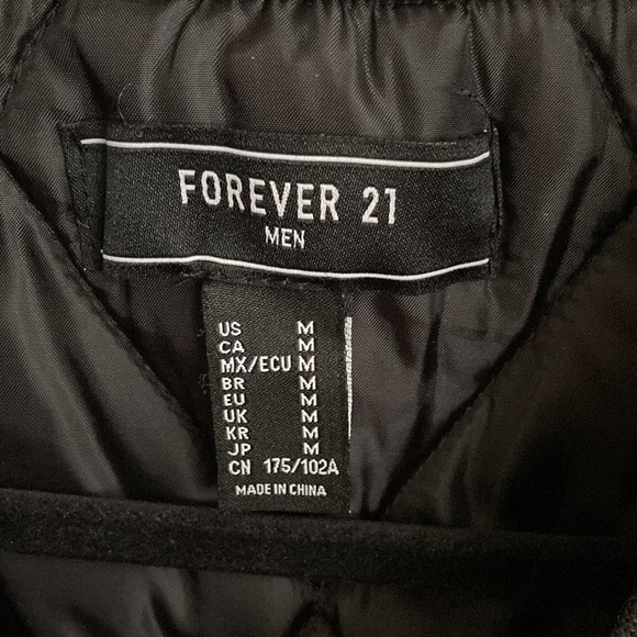 Forever 21 bomber jacket - Picture 2 of 3